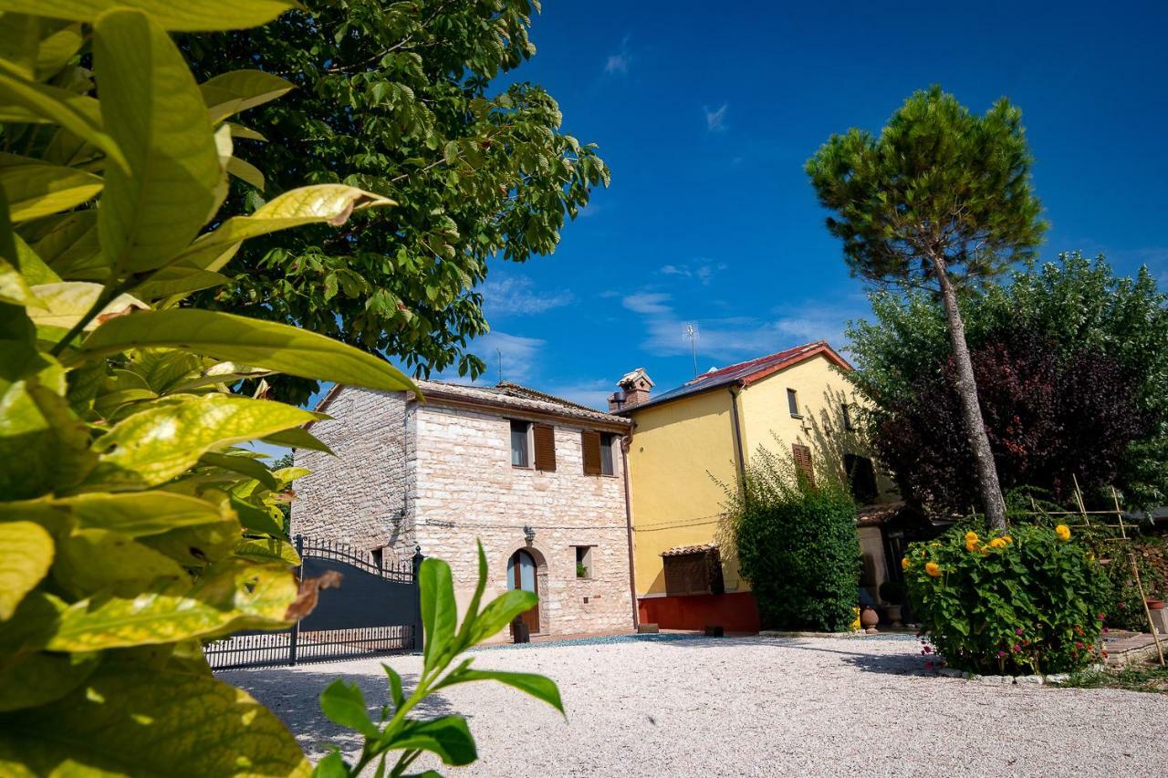 Appartement Casamenetto Vacanze à Sassoferrato Extérieur photo
